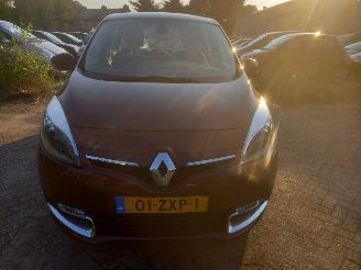 Coche accidentado Renault Scenic 1.2 TCE PRIVILEGE 2013/3
