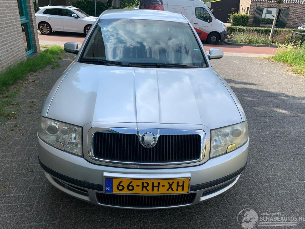 Skoda Superb 