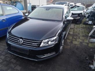 Vrakbiler auto Volkswagen Passat Passat Alltrack (365), Combi, 2012 / 2014 2.0 TDI 16V 170 4Motion 2012/5
