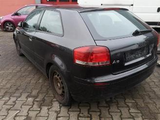 Audi A3 A3 (8P1), Hatchback 3-drs, 2003 / 2012 2.0 TDI 16V picture 5