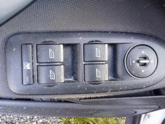 Ford Kuga  picture 21