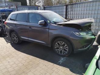 Uttjänta bilar auto Mitsubishi Outlander Outlander (GF/GG), SUV, 2012 / 2022 2.2 DI-D 16V Clear Tec 4x2 2016/0