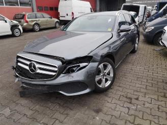 Mercedes E-klasse E Estate (S213), Combi, 2016 / 2023 E-220d 2.0 Turbo 16V 4-Matic picture 2