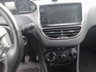 Peugeot 2008 2008 (CU), MPV, 2013 / 2019 1.2 Vti 12V PureTech 82 picture 10