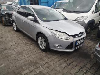 Vrakbiler auto Ford Focus Focus 3, Hatchback, 2010 / 2020 1.6 TDCi 95 2015/5