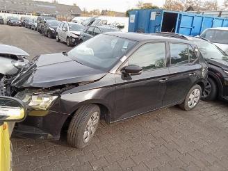 Salvage car Skoda Fabia Fabia III (NJ3), Hatchback 5-drs, 2014 / 2021 1.0 12V 2015/1