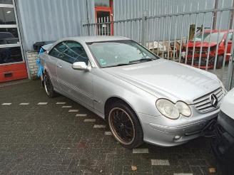 Vrakbiler auto Mercedes CLK CLK (C209), Coupe, 2002 / 2009 5.0 500 V8 24V 2004/4
