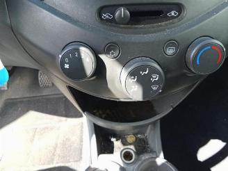 Chevrolet Spark Spark (M300), Hatchback, 2010 1.0 16V Bifuel picture 12