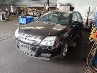 Opel Signum Signum (F48), Hatchback 5-drs, 2003 / 2008 2.2 DGI 16V picture 2