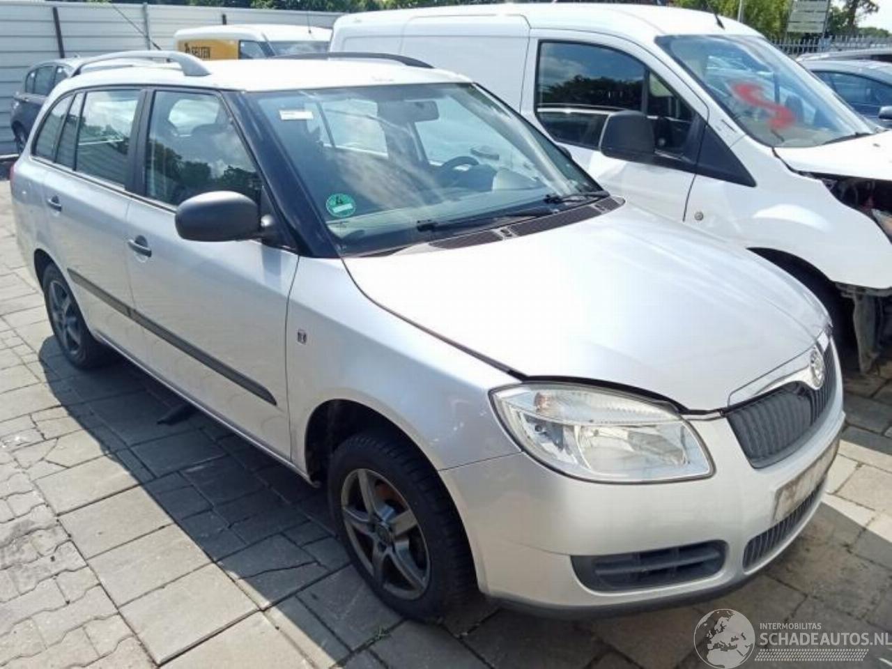 Skoda Fabia Fabia II Combi, Combi 5-drs, 2007 / 2015 1.2i 12V