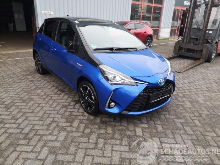 Toyota Yaris Yaris III (P13), Hatchback, 2010 / 2020 1.5 16V Hybrid