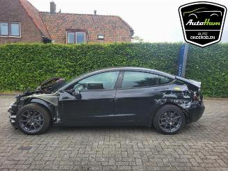 Vrakbiler auto Tesla Model 3  2022/9