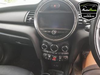 Mini Cooper Mini (F55), Hatchback 5-drs, 2013 1.2 12V One picture 14