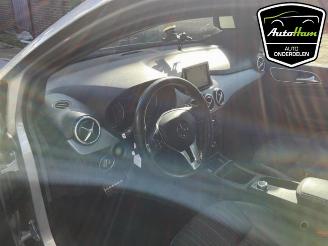 Mercedes B-klasse B (W246), Hatchback, 2011 / 2018 1.6 B-200 BlueEFFICIENCY Turbo 16V picture 9