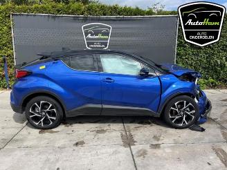 Coche siniestrado Toyota C-HR C-HR (X1,X5), SUV, 2016 2.0 16V Hybrid 2020/8