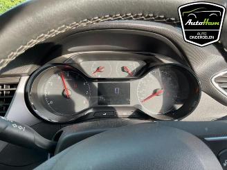 Opel Crossland Crossland (X), SUV, 2017 1.2 Turbo 12V picture 12