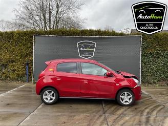 Vrakbiler auto Mitsubishi Space-star Space Star (A0), Hatchback, 2012 1.0 12V 2015/2