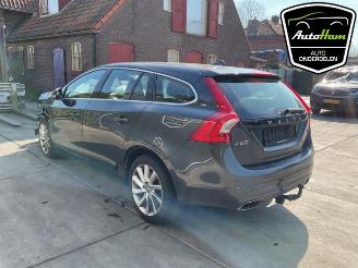 Volvo V-60 V60 I (FW/GW), Combi, 2010 / 2018 2.0 D4 16V picture 6