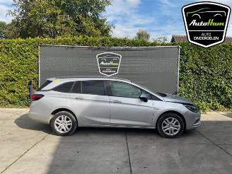 Vrakbiler auto Opel Astra Astra K Sports Tourer, Combi, 2015 / 2022 1.0 ECOTEC Direct Injection Turbo 12V 2019/1