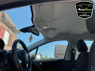 Peugeot 208 208 I (CA/CC/CK/CL), Hatchback, 2012 / 2019 1.4 16V picture 20