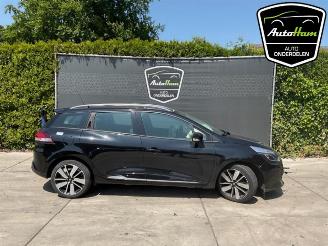 Vrakbiler auto Renault Clio Clio IV Estate/Grandtour (7R), Combi 5-drs, 2012 / 2021 0.9 Energy TCE 12V 2014/2