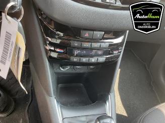 Peugeot 208 208 I (CA/CC/CK/CL), Hatchback, 2012 / 2019 1.2 Vti 12V PureTech 82 picture 22