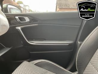 Kia Cee d Ceed Sportswagon (CDF), Combi 5-drs, 2018 1.0i T-GDi 12V picture 30