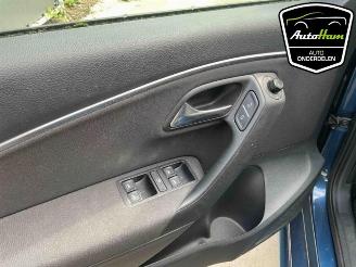 Volkswagen Polo Polo V (6R), Hatchback, 2009 / 2017 1.2 TSI 16V BlueMotion Technology picture 16