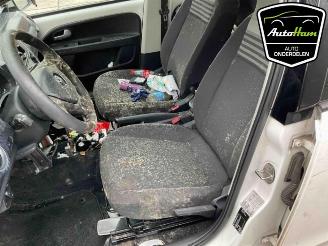 Volkswagen Up! Up! (121), Hatchback, 2011 1.0 12V 60 picture 17