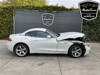 Vrakbiler auto BMW Z4 Z4 Roadster (E89), Cabrio, 2009 / 2016 sDrive 18i 2.0 16V 2014/3