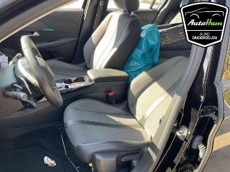 Peugeot 208 208 II (UB/UH/UP), Hatchback 5-drs, 2019 1.2 Vti 12V PureTech 100 picture 20