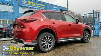 Vrakbiler auto Mazda CX-5 CX-5 (KF), SUV, 2016 2.5 SkyActiv-G 194 16V 4WD 2018/1