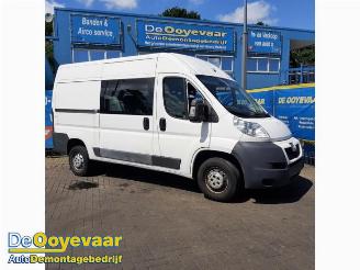 krockskadad bil auto Peugeot Boxer Boxer (U9), Van, 2006 2.2 HDi 130 Euro 5 2013/6