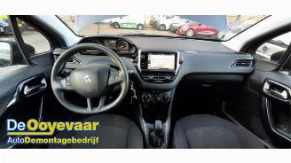 Peugeot 208 208 I (CA/CC/CK/CL), Hatchback, 2012 / 2019 1.2 Vti 12V PureTech 82 picture 2