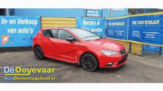 Vrakbiler auto Seat Leon Leon (5FB), Hatchback 5-drs, 2012 / 2020 1.6 TDI 16V 2015/8
