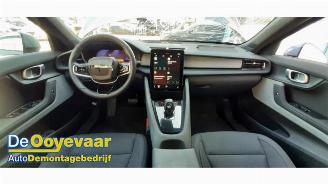 Polestar 2 Polestar 2, Liftback, 2019 69kWh EV Single Standard Range picture 2