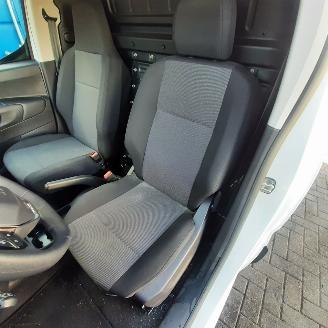 Peugeot Partner Peugeot Partner 1.5 BlueHDi 100 S&S L1 picture 7