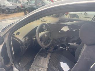 Volkswagen Passat  picture 2