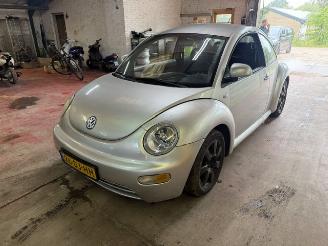 skadebil auto Volkswagen Beetle Highline 1999/9