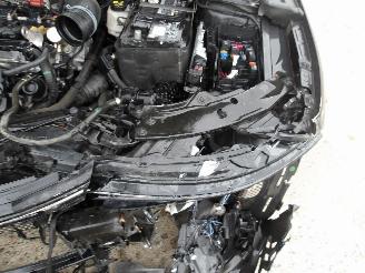 Volkswagen Golf GTI picture 17