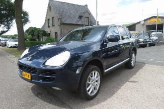 skadebil bus Porsche Cayenne 4.5 V8 BENZINE 2004/12