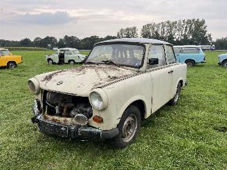 Trabant P 601 OPKNAPPER / RESTAURATIE PROJECT picture 1