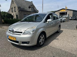 krockskadad bil auto Toyota Corolla-verso 1.6 VVT-i Dynamic 5 persoons uitvoering, clima 2007/1