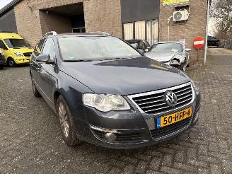 Volkswagen Passat 2.0 TDI HIGHLINE UITVOERING VARIANT picture 17