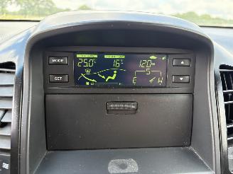 Chevrolet Captiva 3.2i Executive 7 persoons, 4x4 picture 13