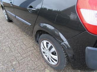 Renault Scenic 1.6 Airco 165.000 KM picture 11