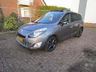 krockskadad bil auto Renault Grand-scenic 1.4 TCE Camera Navi Clima 6-bak 2012/3