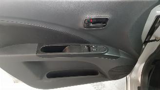 Suzuki Celerio 1.0 12V DUALJET 4DRS  BENZ 996CC 50KW 68PK picture 8