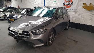 Avarii autoturisme Mercedes B-klasse 1.3 B-160 TURBO 16V  BENZ 1.332CC 80KW 109PK 2020/10