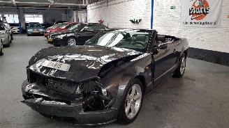 skadebil auto Ford Mustang Mach-e 4.6 BENZ AUT CABRIO 305 PK..... 2007/7
